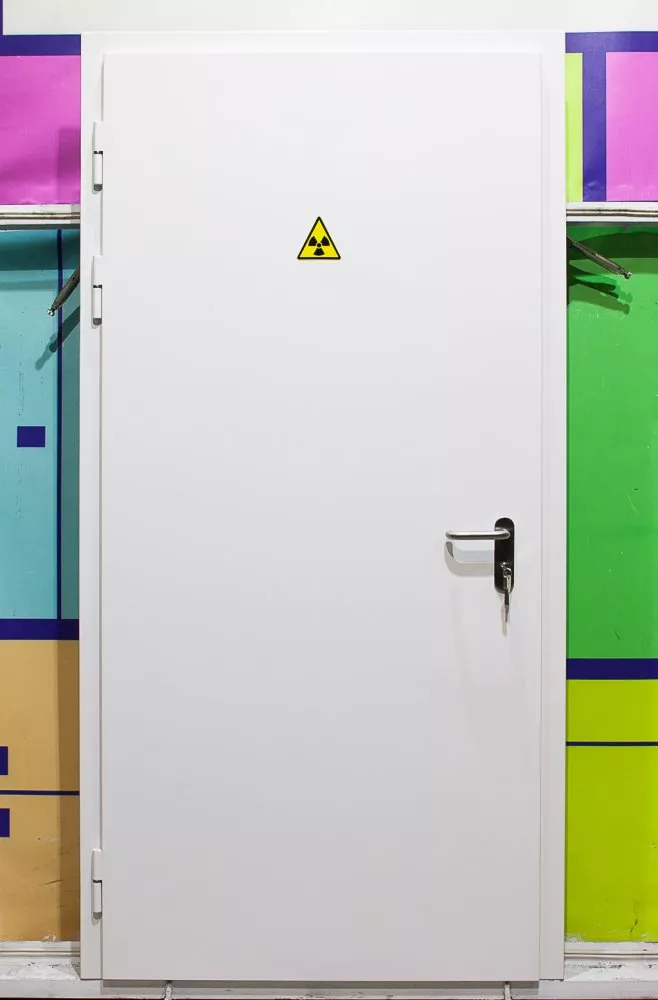 Дверь рентгенозащитная 1200*2100 мм 