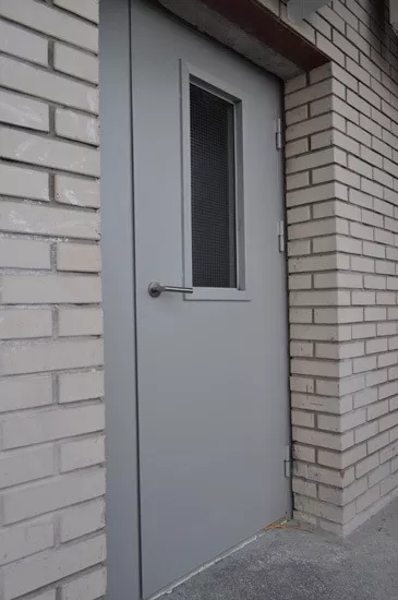 Двери противопожарные EI60 , однопольные, с остеклением